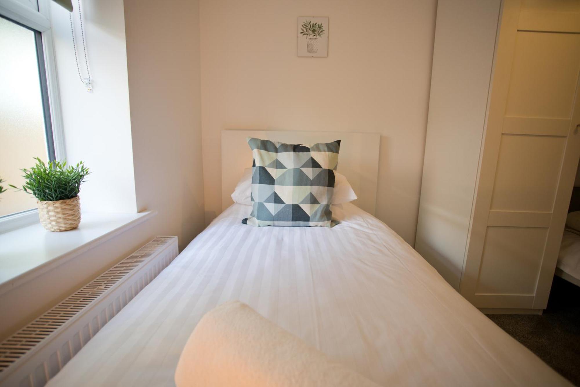 Sea Air - 2 Bedrooms - Parking - Mins To Beach Bournemouth Kültér fotó